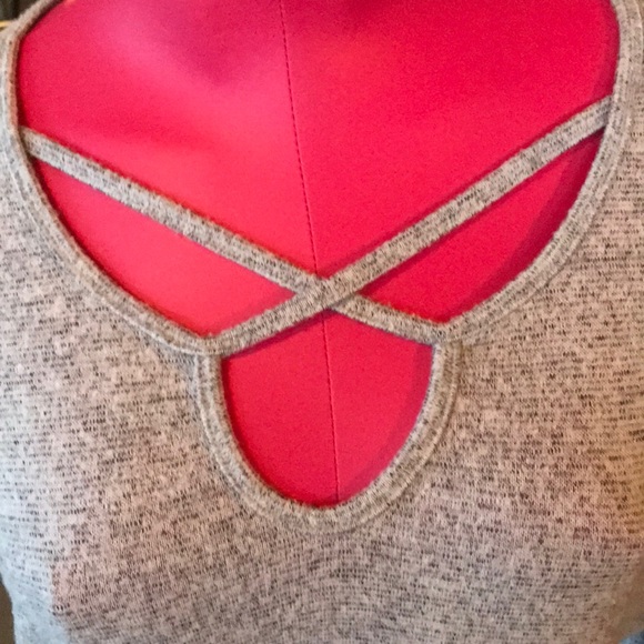 Top - Picture 5 of 7